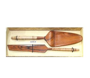 Ensemble de couteaux à gâteau de mariage portables faits à la main avec manche en bois de manguier et résine Couverts en acier inoxydable Accessoires de cuisine - Product Image 3