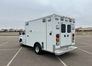 Chasis Ford E350 Económico con Paquete de Preparación para Ambulancia - Distancia entre Ejes de 138 - SERVICIO DE ENTREGA A DOMICILIO - AUN EN LO QUE HAY DE LLOCO - Product Image 2