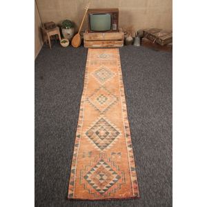 Alfombra Turca Vintage, Alfombra Herki de 2.5x11.2 pies, Alfombra Geométrica Naranja - Product Image 1