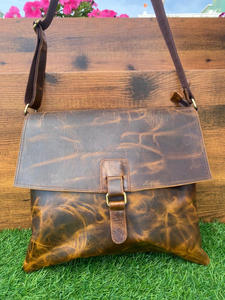 New Design High Quality Full Grain Crunch Leather Casual Messenger Shoulder <b>Bag</b> Hot Selling Multi Uses Leather Unisex Cross <b>Bag</b> - Product Image 4