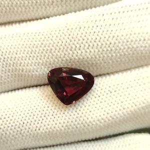 Grenat rouge naturel de qualité export, taille trillion, pierre précieuse polie pour la fabrication de bijoux, haute clarté, léger, 8,9x11,2 mm, 3,75 - Product Image 2