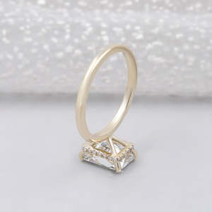 Anillo de Compromiso con Diamante Cultivado en Laboratorio de 2.0 Ct, Corte Radiante, Certificado por IGI, Oro Amarillo Sólido de 14K, Chapado en Rodio, Halo Oculto, Ligero - Product Image 5