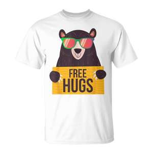 Camiseta Free Hugs Bear de manga corta, unisex, con cuello redondo, impresión digital, camiseta promocional - Product Image 1