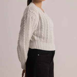 Tricoté reniflard coton tricoté blanc col rond plaine matériaux originaux pull femmes sueur porter broderie col en V chemise - Product Image 2