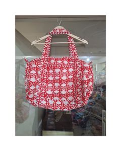 Sac fourre-tout en coton à fleurs rouge fait à la main avec fermeture éclair | Sac à bandoulière imprimé bloc matelassé | Sac de transport spacieux et de tous les jours - Product Image 1