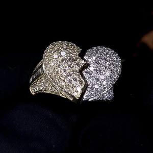Bague de luxe Hip Hop sertie de diamants, personnalisée, en moissanite VVS taille ronde, design en forme de cœur, pour hommes et femmes - Product Image 1