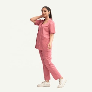 Ensemble de blouses et chemises d'uniforme médical unisexe rose EVERGLOW en coton et polyester tissé avec fonction de détection d'aiguilles - Product Image 1