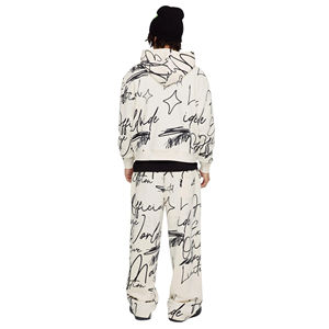 Conjunto Deportivo Personalizado de Dos Piezas, Sudadera con Capucha y Pantalones Deportivos de Felpa Técnica Unisex, Corte Regular, para Hombre - Product Image 3