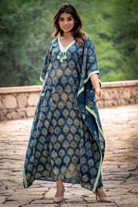 Nouveau Style Femmes À La Mode Imprimé Casual Col En V D'été Mode Lâche Ajusté Caftan Robe - Product Image 3