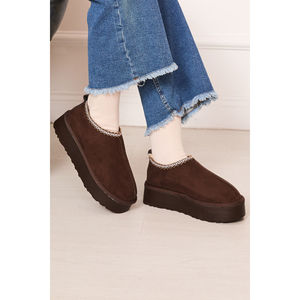Botines Mini con Forro de Piel Marrón y Suela Gruesa - Product Image 1