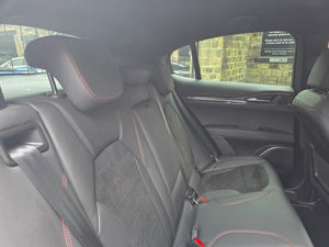 ALFA ROMEO STELVIO 2021 USADO, Volante a la Izquierda/Derecha - Product Image 3