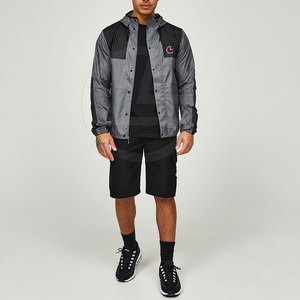 Chaqueta cortavientos transpirable para hombres con bolsillos traseros y laterales ventilados Chaqueta cortavientos para hombres empacable - Product Image 2