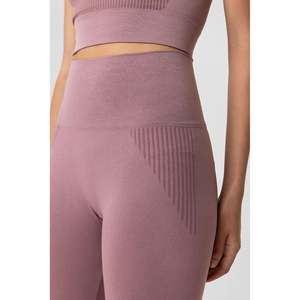 Leggings Casuales de Gasa Rosa sin Costuras con Efecto Moldeador y Cintura Media - Product Image 3