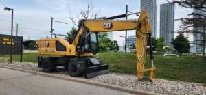 รถขุดตีนตะขาบ Caterpillar รุ่น M320 คุณภาพสูง นำเข้าจากญี่ปุ่น แท้ มือสอง เครื่องยนต์ Hitachi Kawasaki น้ำหนัก 38 ตัน ปี 2022 ขนาดกลาง - Product Image 2