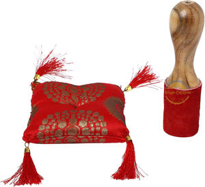 Cuenco tibetano budista de metal pintado a mano instrumento musical para meditación con palo y cojín de AYAANS - Product Image 6