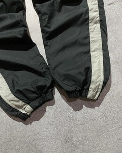 Veste coupe-vent unisexe tendance en nylon à rayures latérales vierges, coupe droite, ajustée, ourlet en nylon, séchage rapide, bas ample - Product Image 5