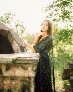 Alta calidad Bollywood Beautiful Fancy Georgette con bordado Impresión digital Rich Look Saree con blusa - Product Image 5