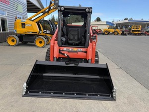 2025 Kubota SSV65 Skid Steer - Product Image 3