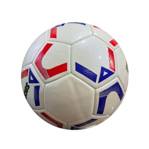 Ballons de football pakistanais personnalisés de haute qualité cousus à la main avec un matériau TPU durable - Product Image 6