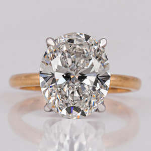 Luxueuse bague de mariage d'éternité complète plaquée or 18KT luxe classique avec coupe ovale diamant de laboratoire cadeau de mariage pour les femmes - Product Image 1