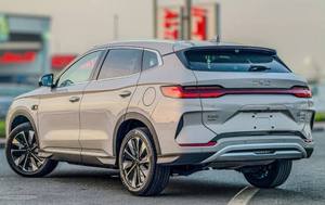 SONG PLUS 2024-2025 EXCELENTE VEHÍCULO ELÉCTRICO DE CUATRIMOTRICES con Autonomía de 501-600 km y Potencia de 300 KW - Product Image 5