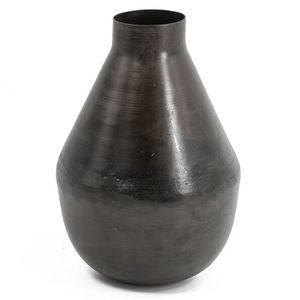 Vases à fleurs en métal fini antique de qualité supérieure avec détails finis décoratifs pour les amateurs de décoration intérieure élégante - Product Image 1