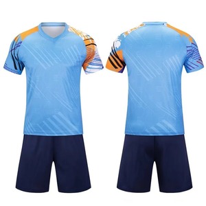 Vêtements de basket-ball pour hommes imprimés sur mesure uniformes de football respirants pour adultes enfants vêtements d'entraînement de football à manches courtes Plus - Product Image 4