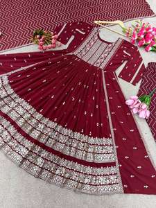 Vestido tradicional de alta calidad de 3 uds. Nuevo diseñador Party Wear Look Nyra cut Top-Dupatta para mujeres y niñas a precio mayorista - Product Image 4