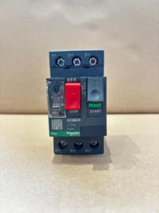 Disyuntor de Motor magnético térmico Schneider TeSys GV2ME05 3 polos 0.63A 100KA interruptor de protección de Motor de 400/415V - Product Image 3