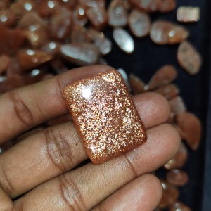 Pierre de soleil en cristal naturel de haute qualité AAA + pierre de soleil de feu naturelle de qualité Cabochon de taille libre pierre en vrac - Product Image 1