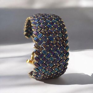 Bracelet manchette en perles faites à la main-Manchette pour femmes et filles - Product Image 1