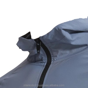 Chaqueta Cortavientos Acolchada Unisex de Marca Personalizada, con Capucha, para Invierno, Casual, Impermeable, Resistente al Viento, Ecológica, Corte Ajustado, con Logotipo Frontal - Product Image 3