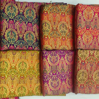 Tissu en Soie Banarasi Pure, Matière Brocart Zari Tissée Élégante pour Lehenga et Saree de Mariée, Fournisseur en Gros de Vêtements de Luxe