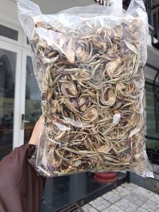 Fleur d'artichaut séchée de qualité supérieure du Vietnam pour les mélanges de tisanes et les décorations de boissons florales dans les cafés et les bars à jus haut de gamme - Product Image 2