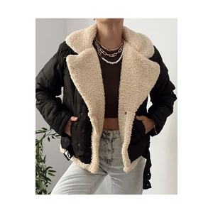 Cappotto riccio trapuntato nero (peluche) da donna - Product Image 1
