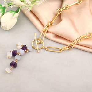 สร้อยคอโซ่คลิปหนีบกระดาษสีทองพร้อมจี้อเมทิสต์และโรสควอตซ์เครื่องประดับคริสตัลรักษาขายส่ง - Product Image 4