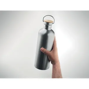 Bottiglia Termica Sostenibile in Acciaio Inossidabile Helsinki 1.5L per Merchandising - Product Image 1
