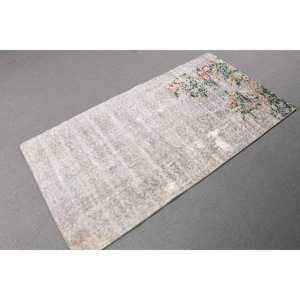 Tapis persan vintage turc en laine 2,8x5,4 pieds, gris-vert, motif patchwork avec envers en latex - Product Image 3