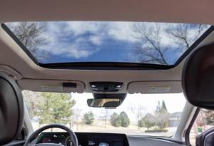 K l l A E V 6 Sedán 2022, Batería de Litio, Neumáticos R18, Asientos de Cuero, Cámara Trasera, Faros LED, Tracción en las Cuatro Ruedas, Techo Panorámico, 110kWh+ - Product Image 4