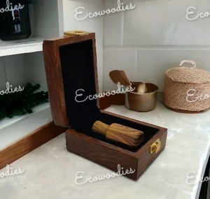 Boîte de paquet de parfum élégante de qualité supérieure Boîte d'emballage de parfum en bois naturel rectangulaire pour cadeau - Product Image 4