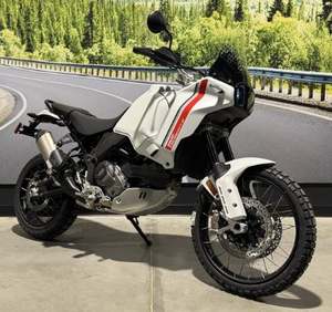 NOUVELLES PROMOTIONS FAV SWIFT SUR LES MOTOS ENDURO DESERTX 937 R22 LIVERY 2025 - Product Image 2