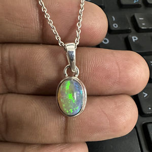 Pendentif en pierre précieuse opale de feu éthiopienne naturelle en argent sterling 925, pierre de naissance d'octobre, breloque opale - Product Image 1