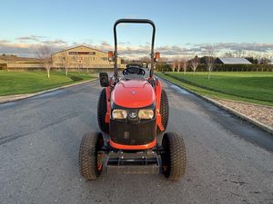 Original Kubota STW34 Compact Tractor with strong engine - Product Image 2