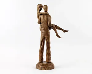 Figurine romantique en bois, couple enlacé, sculpture artisanale pour chambre, salon, étagère, décoration d'amour significative. - Product Image 4