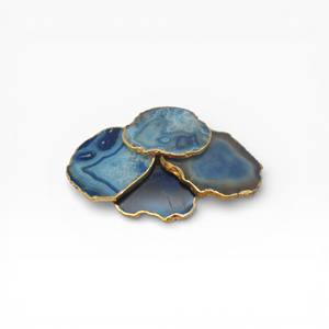 Ensemble de dessous-de-verre en agate naturelle bleu profond avec centre en cristal, surface polie et bords dorés finis à la main - Product Image 5