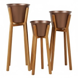 Jardinière en métal doré mat au design attrayant avec support en bois d'olivier, lot de 2, décoration de jardin intérieure et extérieure, prix le plus bas - Product Image 6