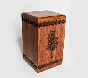 Urne en palissandre faite à la main pour cendres humaines Urne arbre de vie personnalisée à la main pour cendres Grande boîte d'urne en bois - Product Image 2