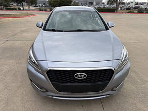 Hyundai Sonata Hybride SE d'occasion, moteur turbo LHD, 200-250 ch, toit ouvrant panoramique, 25001-50000 milles - Product Image 2