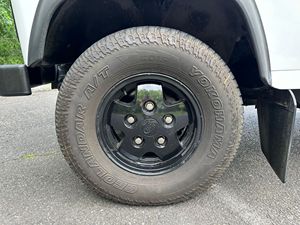 รถแลนด์โรเวอร์ ดีเฟนเดอร์ 110 ปี 1994 มือสอง สภาพดี ราคาคุ้มค่า - Product Image 5