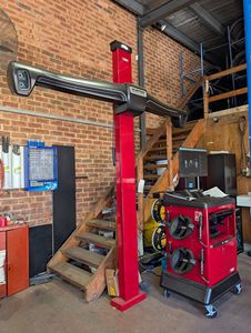 Automotive 3D Wheel Alignment Machine 4 Post <b>Car</b> Lift Wheel Aligner Machine For Garage | Wholesale 4 Wheel <b>Car</b> Aligner Machine - Product Image 6
